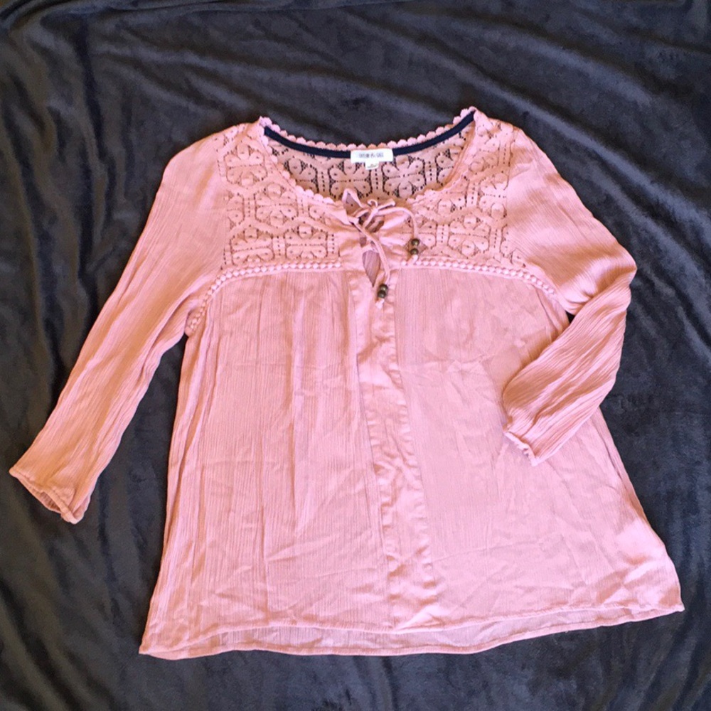Taylor & Sage flowy blouse